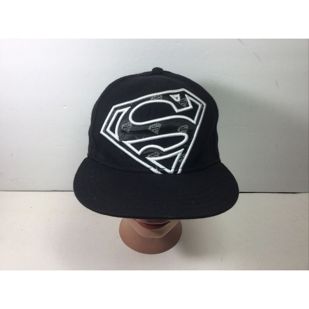 DC Comics Superman Hat Off Center Black Superhero Hiphop Cap Size S/M